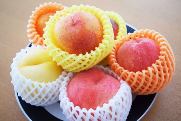桃は丸くて色の鮮やかなものを選ぼう