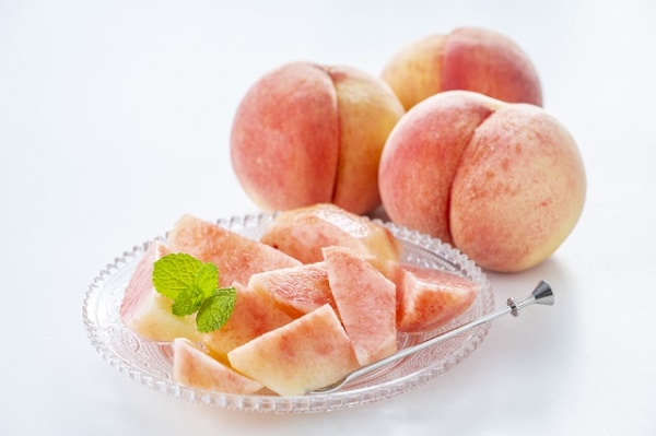 桃の冷凍保存は2種類！