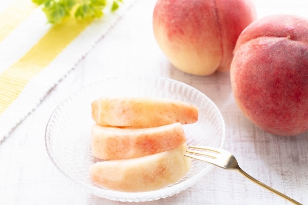 桃を食べるとどんな効果が？栄養や効能を徹底解説！便秘解消や疲労回復におすすめ！