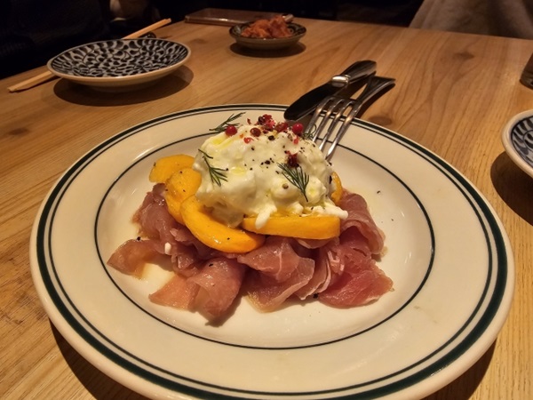 干し柿と生ハムとチーズのポテトサラダ