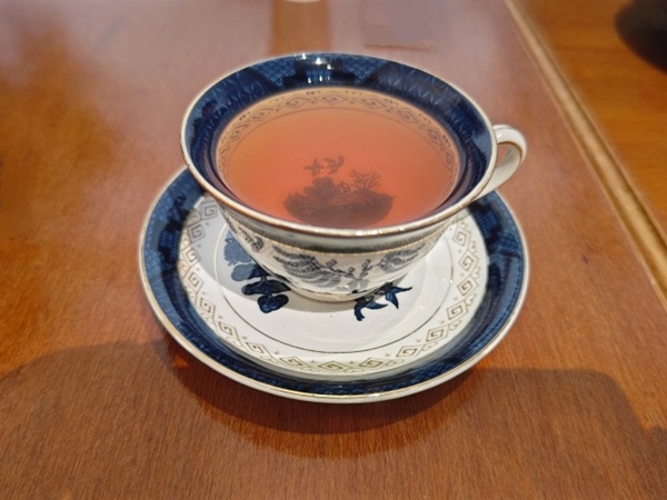 苦みが少なく甘いのが特徴の「和紅茶」