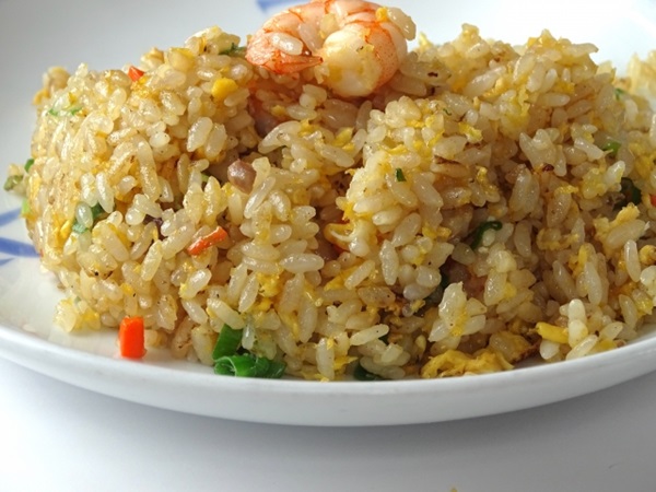 黒にんにくの食べ方：料理のトッピングとして