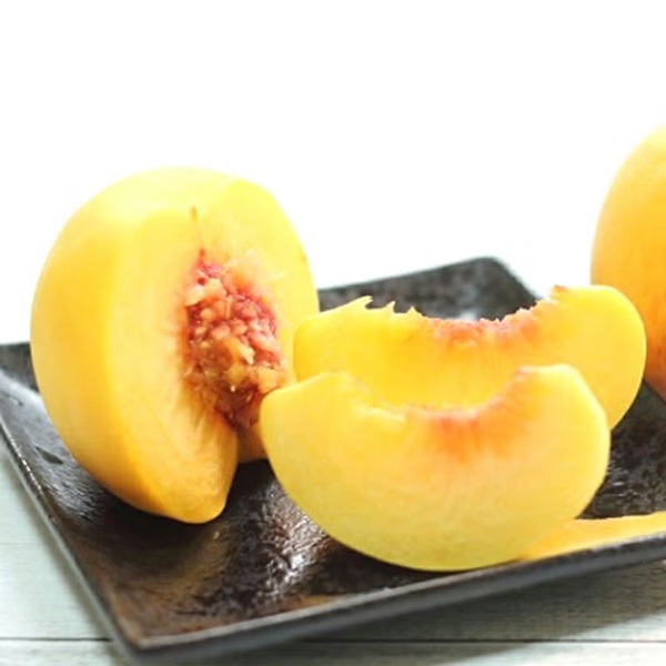 黄金桃は香り・柔らかさ・色で食べ頃を見分けられる